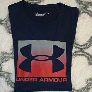 Under Armour Men's Blue and Red Gradient Logo Tee